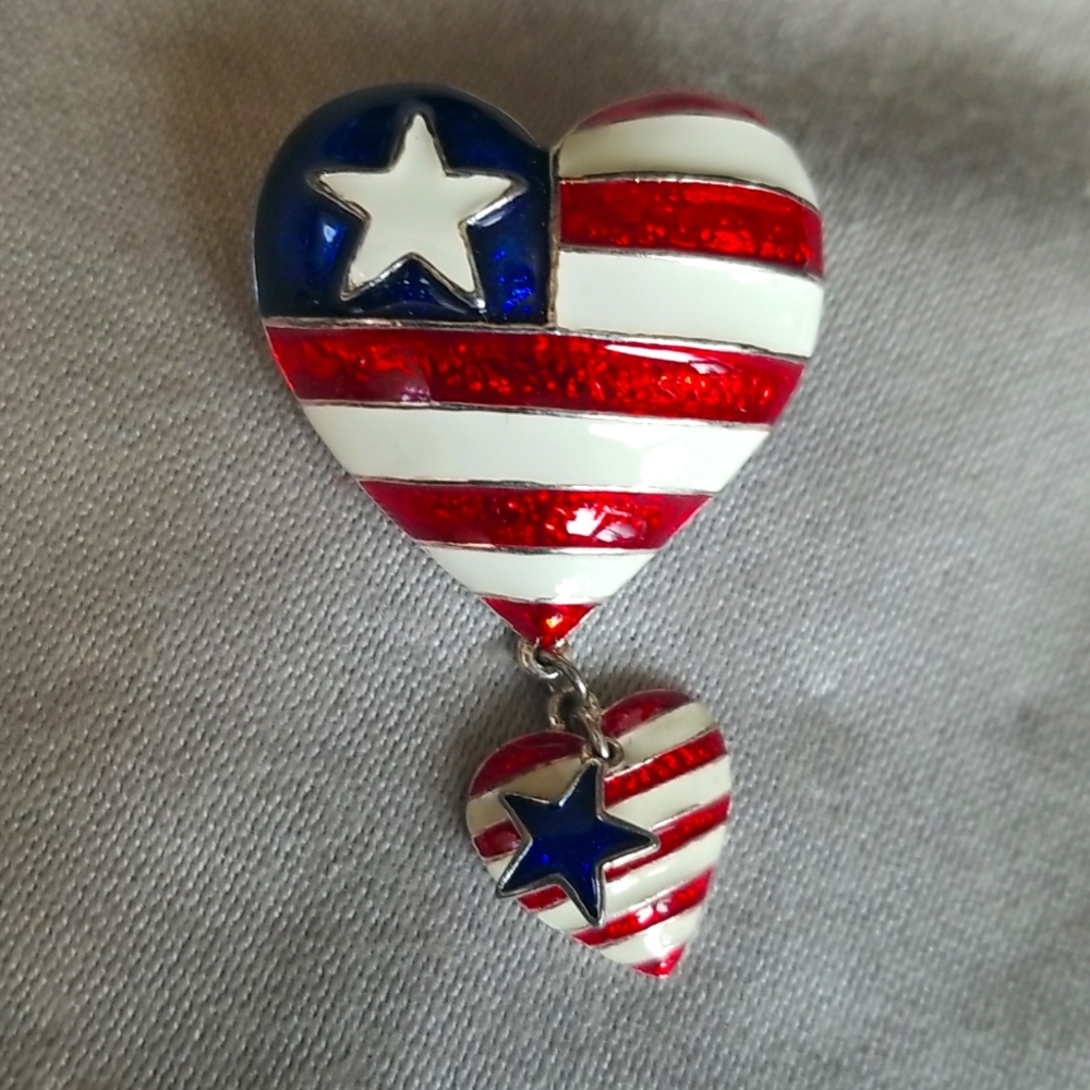 ENAMEL FLAG HEART & Dangle HEART & STAR pin 2006